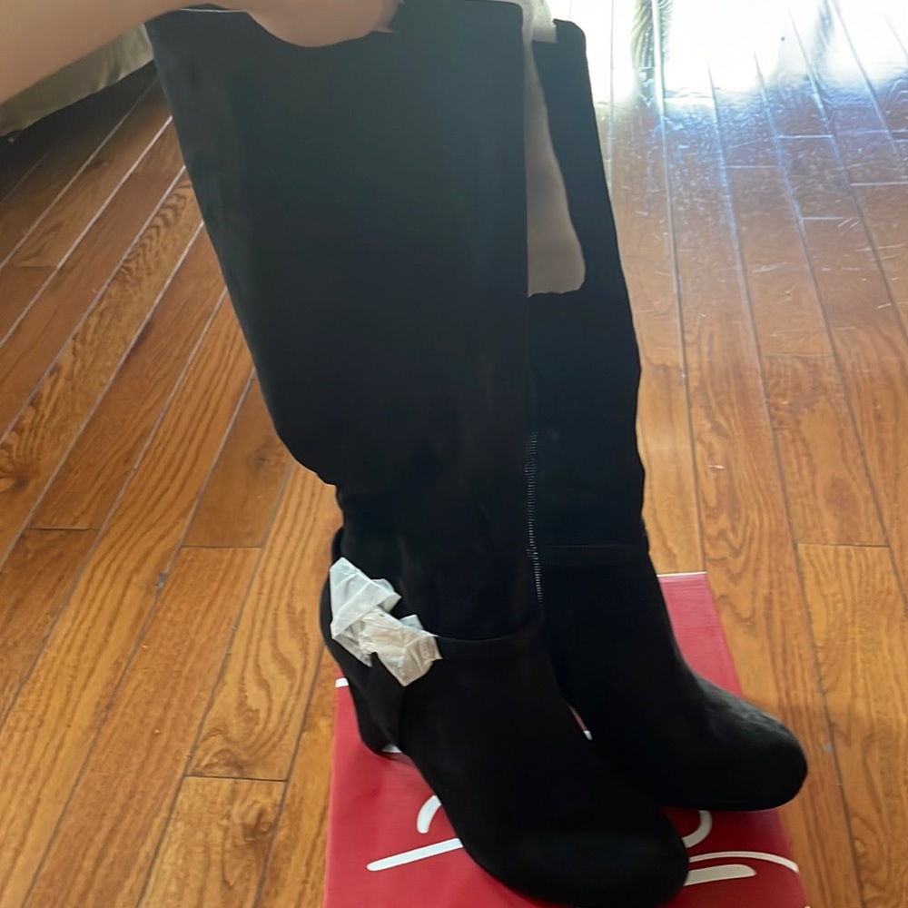Black Medium Boots